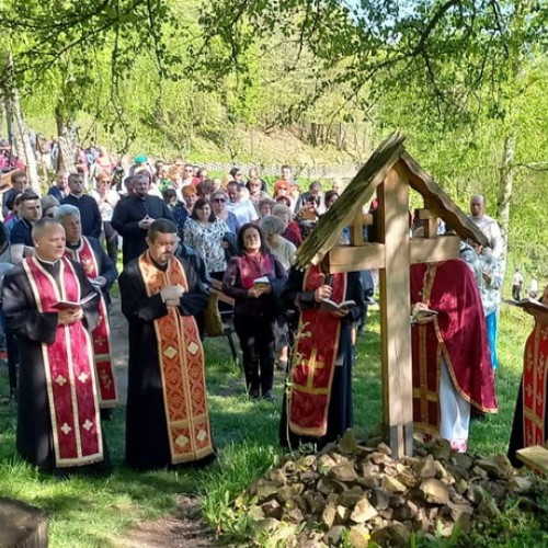 Calea Crucii la Mănăstirea "Sfânta Maria" din Baia Mare în Duminica închinată Sfintei Cruci, organizată de Asociația Reuniunea Mariană