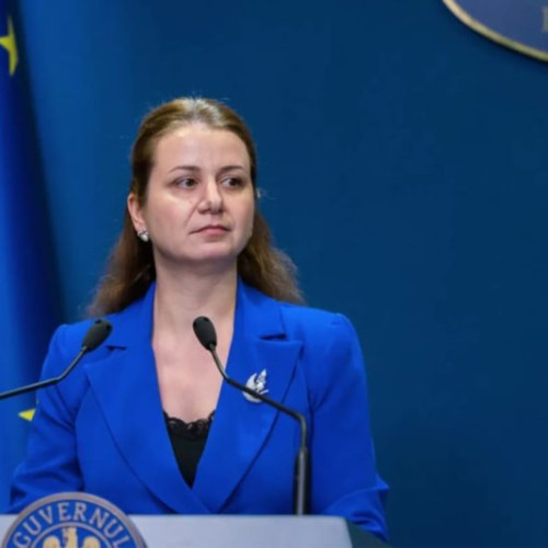 Ministerul Educației anunță dezbaterea publică pentru regulile noului catalog electronic al școlilor din țară