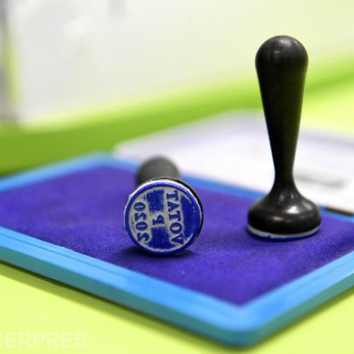 Comasarea alegerilor locale și europarlamentare, în data de 9 iunie, a fost aprobată tacit de Senat.