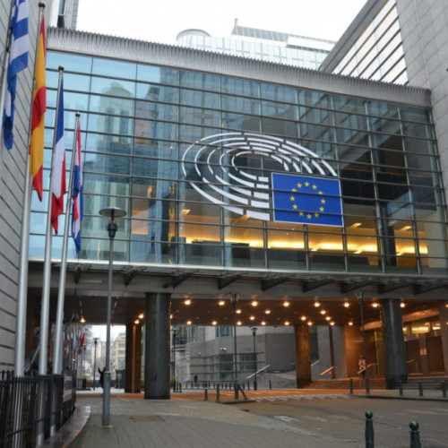 Alianța PSD-PNL a strâns semnăturile pentru europarlamentarele din iunie. Depunerea listelor are loc vineri, potrivit prim-vicepreședintelui PNL Rareș Bogdan.