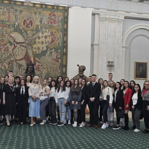 Studenți UVT, vizită inedită la Camera Deputaților împreună cu președintele Senatului UVT Claudia Gilia