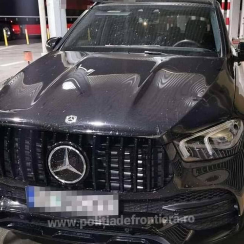 Autoturism de lux găsit de poliția de frontieră în PTF Porțile de Fier I