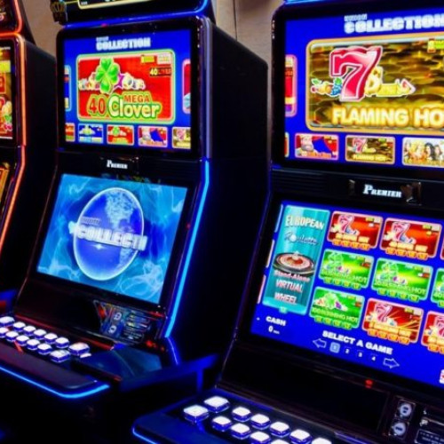 Sălile de joc pentru aparatele numite "păcănele" vor fi scoase din localităţile cu mai puţin de 15 mii de locuitori în România