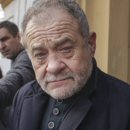 Dumitru Buzatu a făcut un denunț la DNA pentru o posibilă fraudă cu fonduri europene, anunță avocatul său, după ce fostul președinte al Consiliului Județean Vaslui a fost trimis în judecată pentru luare de mită. Nu se privește corupția, ci o infracțiune împotriva intereselor UE.