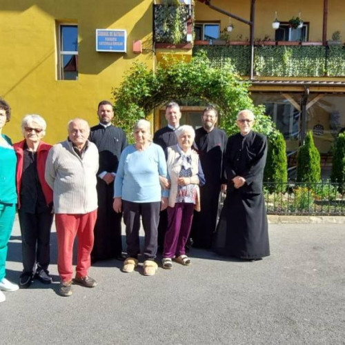 CATEDRALA EROILOR a primit ajutor de la parohii pentru aparatura electrocasnica