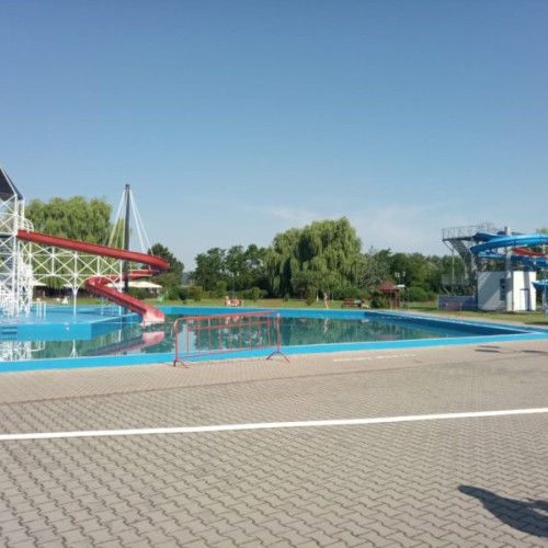 Pregătiri pentru deschiderea Complexului Weekend din Târgu Mureş de 1 Mai