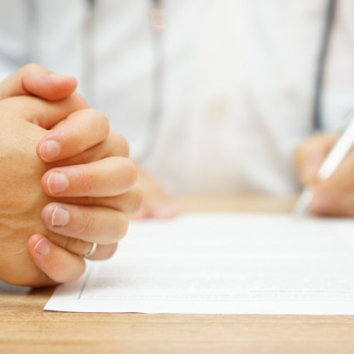 Bolnavii de cancer neasigurați vor avea servicii medicale decontate de la 1 iulie. Anunțul CNAS