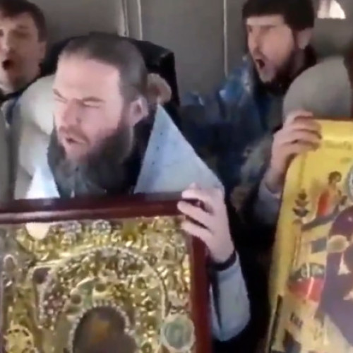 Preoți trimiși în elicoptere să roage pentru oprirea inundațiilor în Rusia