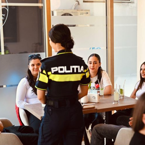 ,,La Limonadă cu Polițiștii” devine un obicei al Inspectoratului de Poliție Județean Maramureș în colaborare cu comunitatea locală