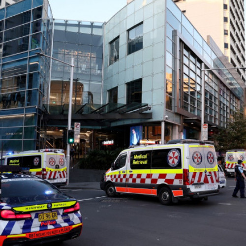 Video Atac armat la un mall din Sydney. Un bărbat a înjunghiat mai multe persoane și a fost împușcat de polițiști. Cel puțin 6 morți