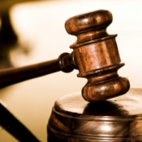 Concurs de admitere în magistratură la Universitatea Nicolae Titulescu din București, începe astăzi cu peste 1.100 de candidați pentru 117 posturi. Prima probă eliminatoare: test grilă de cunoștințe juridice.