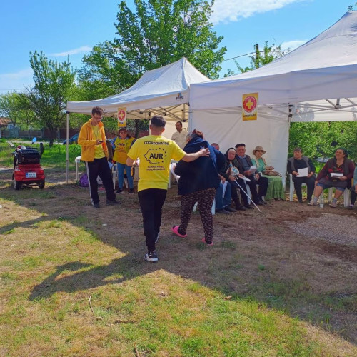 Sute de dâmbovițeni consultați la Caravana Medicală AUR în județul Dâmbovița!