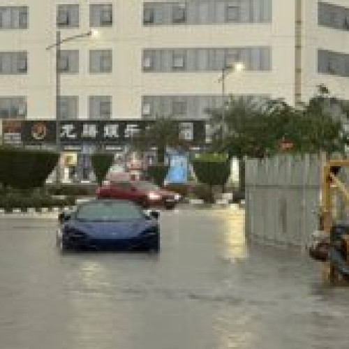 Dezastre in Dubai: mall-ul si aeroportul, inundate de putere furtunii