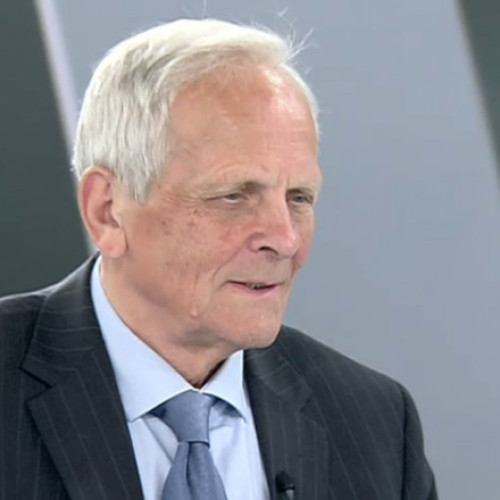 ��%PUBLIC-METHOD��Correct Romanian title
"Fost premier Stolojan: Problema din ordonanța de urgență privind interzicerea medicilor manageri de a lucra în alte locuri va fi rezolvată