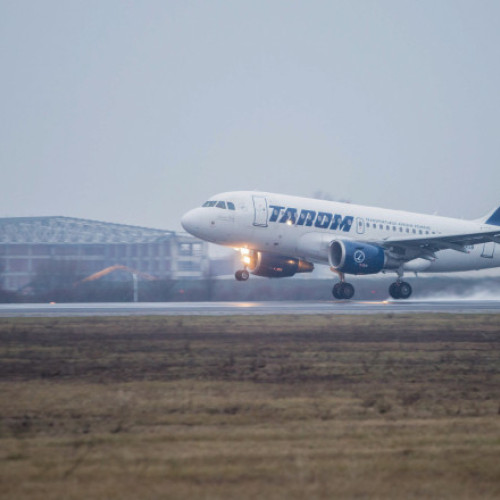 Marcel Ciolacu negociază vânzarea de acțiuni TAROM către companii din Qatar și Emiratele Arabe Unite. Momentan, tranzacția nu este posibilă