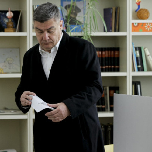 Președintele Croației vrea să se auto-desemneze premier după alegeri. I-a numit „țărani analfabeți” pe judecătorii care l-au contrazis