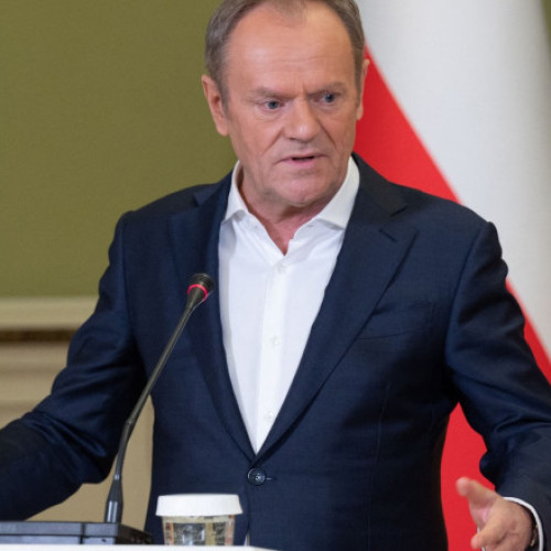 Tusk avertizează că situația de pe frontul ucrainean e critică în săptămânile următoare, dar că Polonia nu poate oferi sisteme Patriot