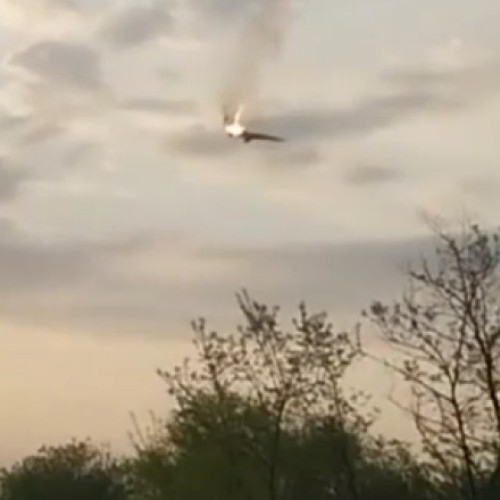 Avion de luptă rus s-a prăbușit în Rusia după atacul asupra Ucrainei - Imagini cu aeronava în flăcări