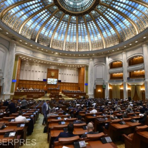 Titlul stirii: "Parlamentul a aprobat propunerile presedintelui pentru misiuni militare externe