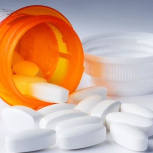 Medicamentele expirate și neutilizate pot fi predate la spitalele publice și private. Ministerul Sănătății a publicat instrucțiuni pentru gestionarea acestor deșeuri periculoase și decontarea costurilor. Recipiente speciale vor fi amplasate în curtea fiecărui spital pentru colectarea medicamentelor vechi. Noi reglementări impun colectarea diferențiată a acestor deșeuri. Colectarea și distrugerea vor fi asigurate financiar de la bugetul de stat prin Fondul Național Asigurări Sociale de Sănătate.