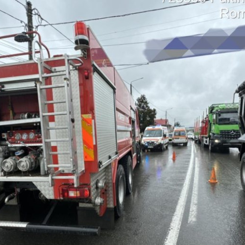 Doi răniți în urma unui accident rutier pe DN 17 la Păltinoasa - FOTO