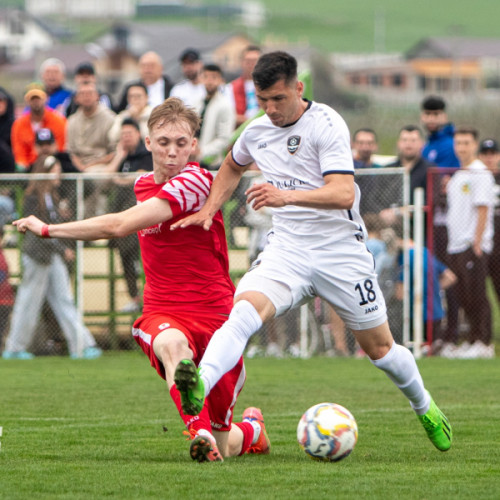 Știri din Liga a III-a: Echipe galate se confruntă cu fruntașele - Echipa Liești joacă împotriva echipei CSM Focșani, în timp ce Unirea Braniștea primește replica liderului Metalul Buzău. Meciurile sunt programate pentru acest weekend - 17 aprilie 2024.