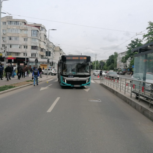 Accident rutier cu victime în Galați, trei femei lovite de autobuz la trecerea de pietoni - Șoferul Transurb este investigat pentru prioritizare a traficului.