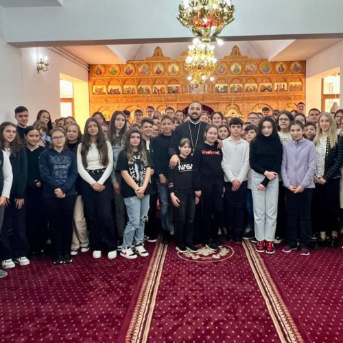 Elevii din Târgoviște, implicați în Olimpiada de Cultură Românească. Participare la etapa județeană.