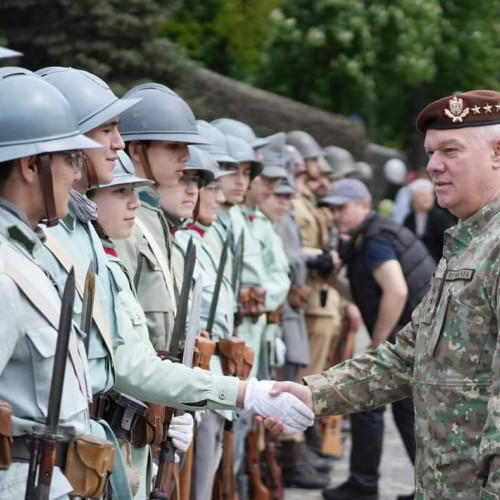 Expoziție de armament și exerciții demonstrative în Ziua Forțelor Terestre la București