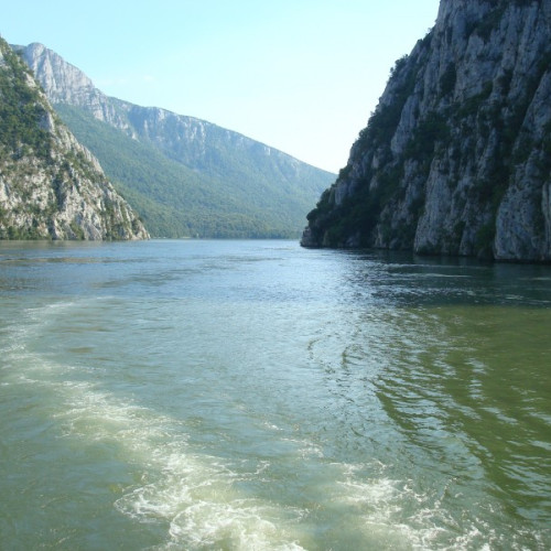 Finalizarea pregătirilor pentru minivacanţa de 1 Mai şi Paşte în pensiunile de lângă Dunăre