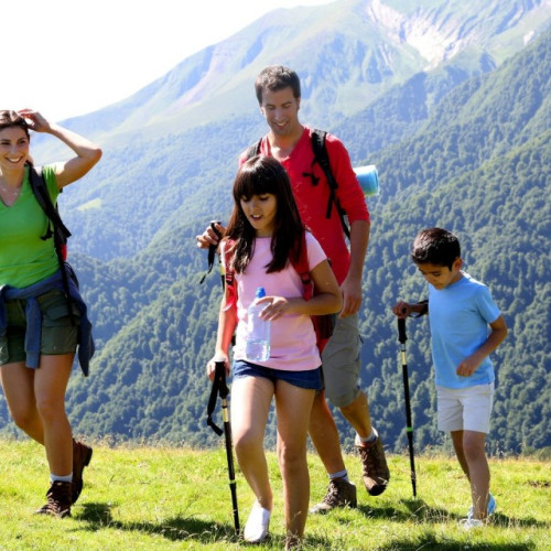 Românii sărbătoresc minivacanţa de primăvară cu 6 zile libere