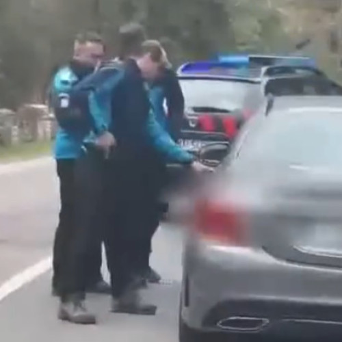 Sofer baut prins de politisti in Harghita dupa apelul la bar unde a consumat alcool