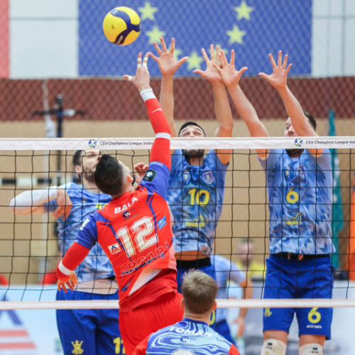 Finala masculină a Diviziei A1 de volei se desfășoară între Arcada Galați și CSM Corona Brașov. Primele două jocuri au avut loc în Galați și au fost câștigate de brașoveni. "Finala mică" va avea loc între Rapid București și Dinamo București în Sala "Rapid" din Capitală.