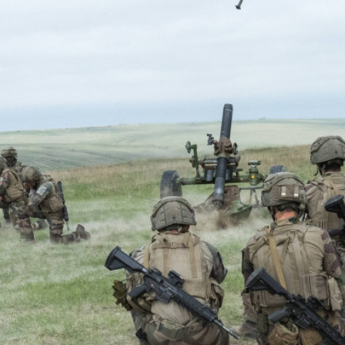 Prima serie de recrutare pentru Armată din acest an. Cei mai mulţi dintre candidaţi nu au trecut proba fizică și examenul medical