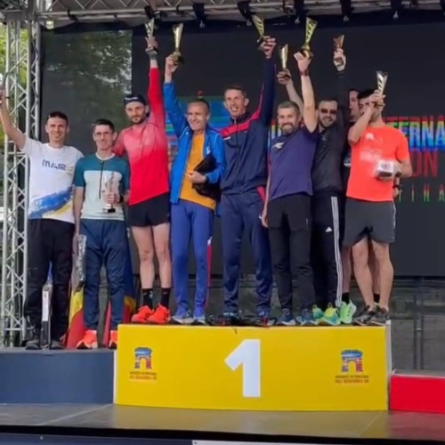 Agentul șef de poliție Cătălin Amuza, campion național la atletism, s-a remarcat la Bucharest International Half Marathon and 10K