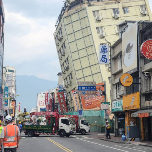Taiwanul lovit de o serie de cutremure puternice, peste 200 de replici cel mai mare de magnitudine 6,3. Au fost daune materiale, dar nu au fost victime