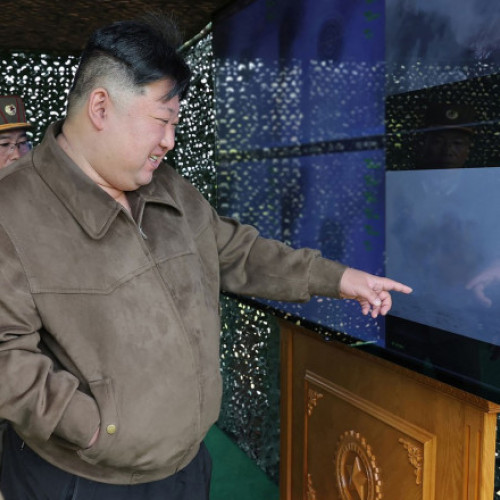 Foto Kim Jong Un a condus o primă simulare de "contraatac nuclear" și a fost "foarte satisfăcut" de rezultat