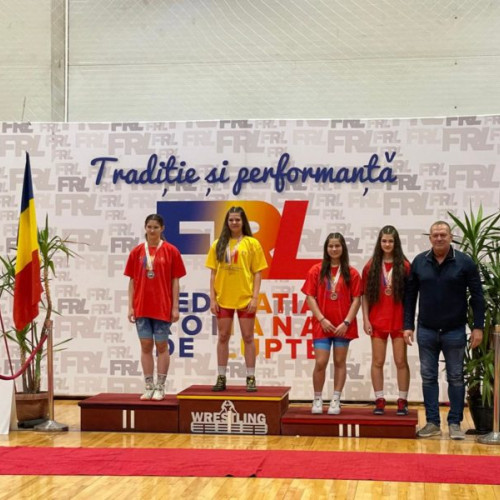 Luptătorii de la BSG Târgu Mureș, decorați cu 5 medalii în turneul internațional de la Cluj-Napoca