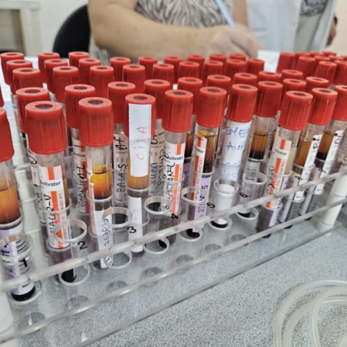 Neasigurații vor beneficia de analize gratuite pentru depistarea cancerului