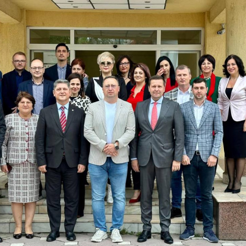 Primarul Constantin Ana şi-a depus candidatura pentru un nou mandat, alături de echipa PSD Dâmboviţa la Biroul electoral din Pucioasa