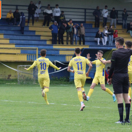 Flacăra Moreni, a doua victorie consecutivă în play-out-ul Ligii a 3-a! Succes cu limita împotriva Ploșmetilor