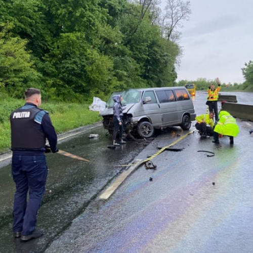 Accident cu şapte victime, trafic blocat pe DN7 la intrarea în Deva
