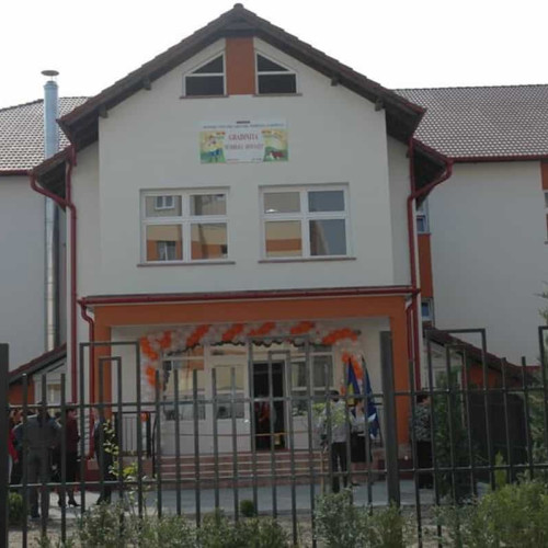 Unitatea de învățământ "Dumbrava Minunată" din Alba Iulia va beneficia de panouri solare în cadrul unui proiect câștigat