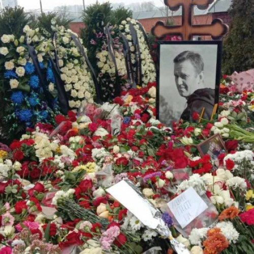 Preotul dat afară din biserică pentru oficierea parastasului lui Navalnîi, sancționat și mutat pe o poziție inferioară