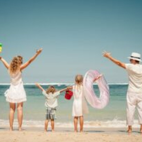 100.000 de turişti aşteptaţi pe litoral pentru minivacanţa de 1 Mai