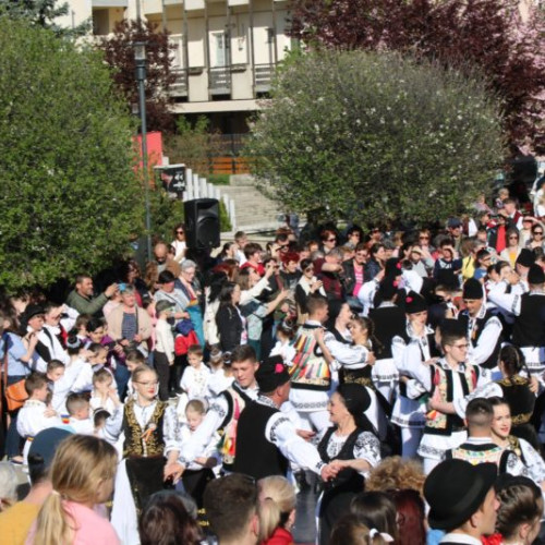Ziua Dansului în Târgu Mureş: Peste 1000 de dansatori se reunesc pentru a celebra dansul
