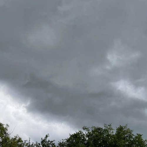 ATENȚIONARE METEO: Alertă de ploi și furtuni în majoritatea regiunilor până vineri dimineața