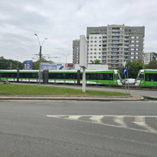Tramvaiul 41, deraiat la capătul de linie Ghencea. O linie navetă a fost formată, anunță STB.
