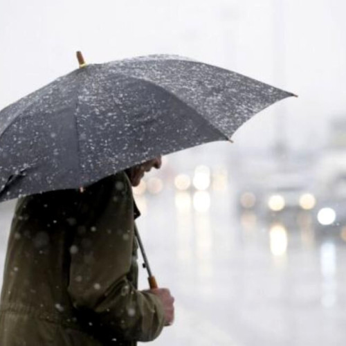 Alerta meteo: Averse și vânt puternic în toată țara, Administratia Nationala de Meteorologie emite avertizare pana vineri dimineata