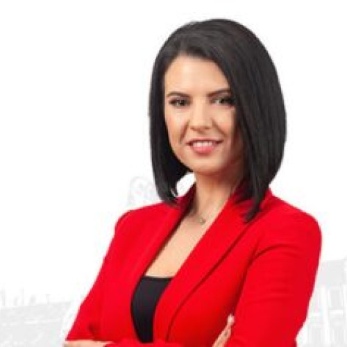 Șefa consilierilor locali PSD, Alexandra Crivineanu, solicită completarea postului de viceprimar în urma trimiterii în instanță a Flaviei Boghiu